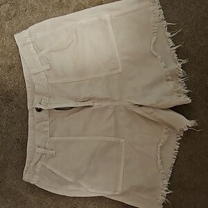 Aerie short